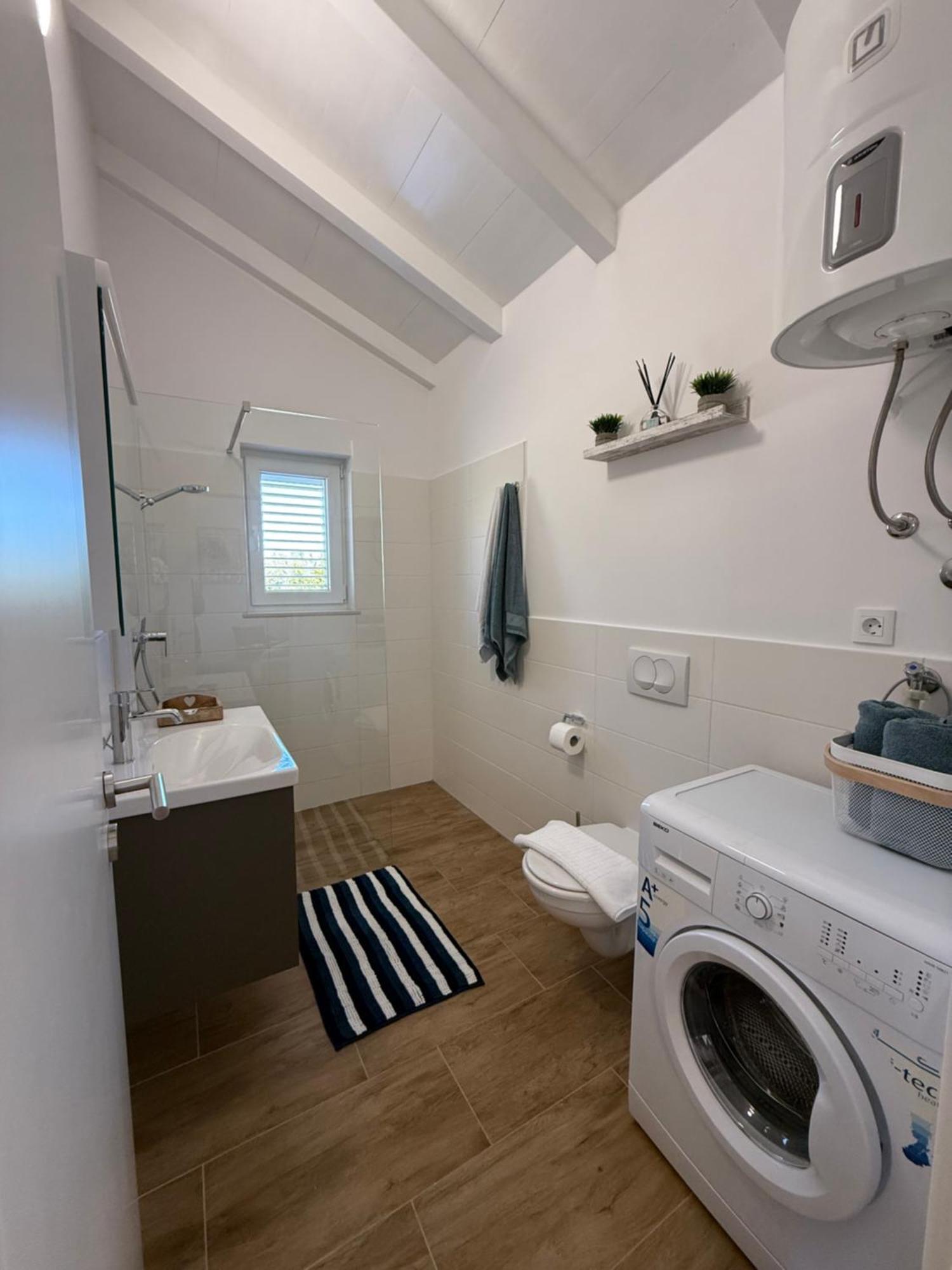 Guest House Lena, Nerezine, Mali Losinj Eksteriør billede
